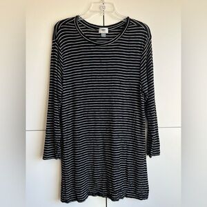 Old Navy Women’s Black and White Striped Long Sleeve Tunic Top Size L